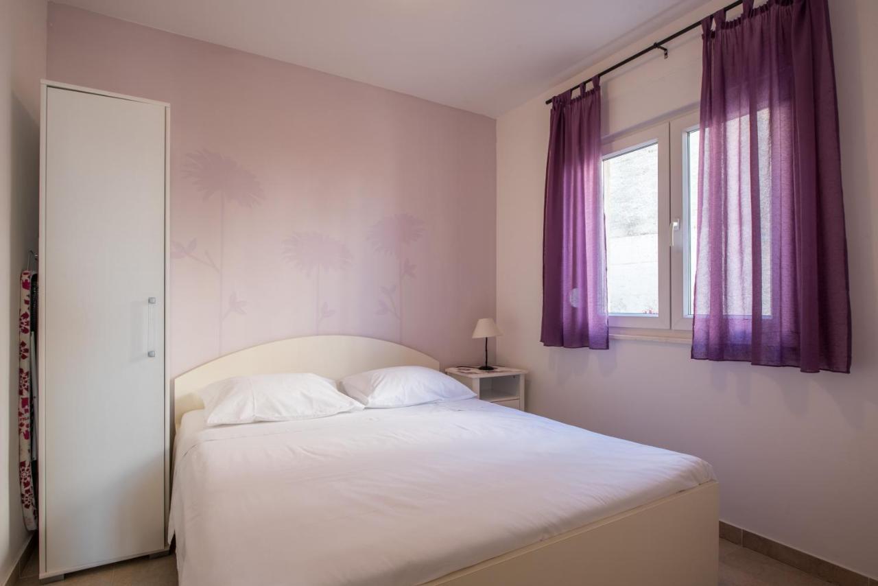 Apartments Amneris Τρογκίρ Εξωτερικό φωτογραφία