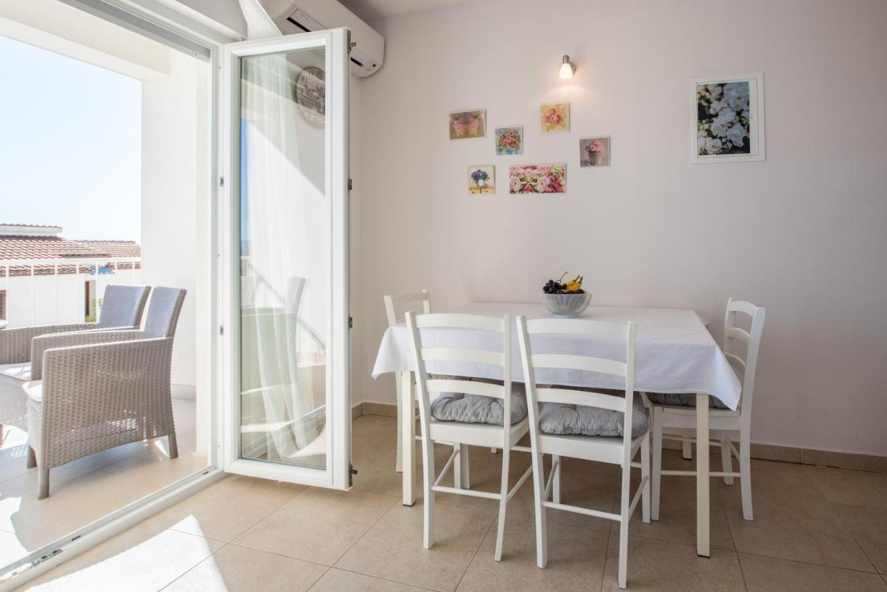 Apartments Amneris Τρογκίρ Εξωτερικό φωτογραφία