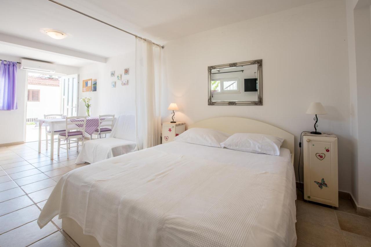 Apartments Amneris Τρογκίρ Εξωτερικό φωτογραφία