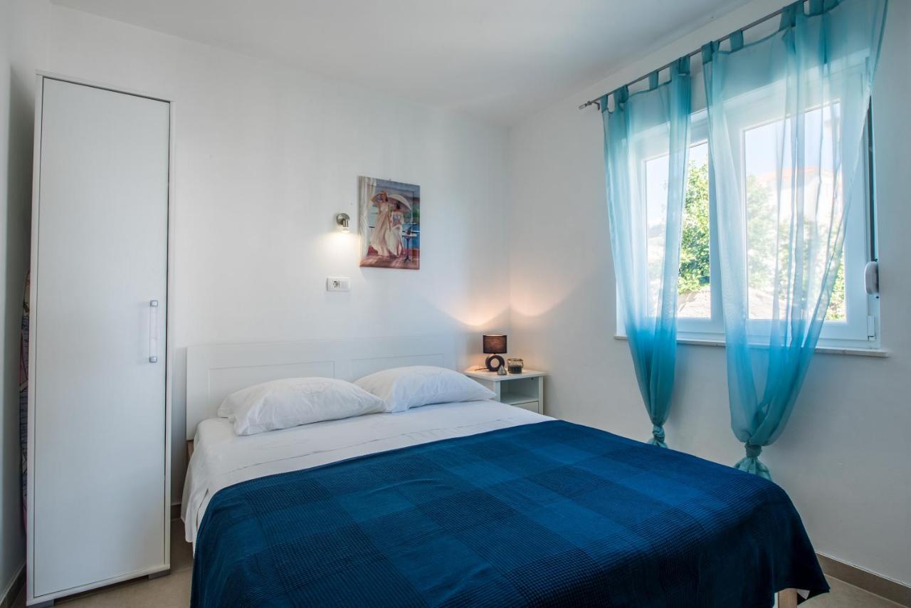 Apartments Amneris Τρογκίρ Εξωτερικό φωτογραφία