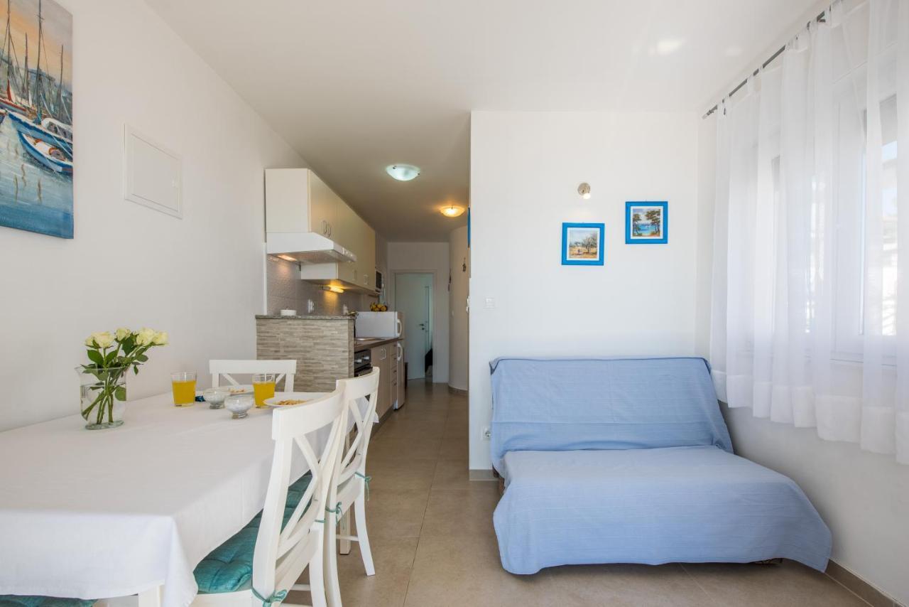 Apartments Amneris Τρογκίρ Εξωτερικό φωτογραφία