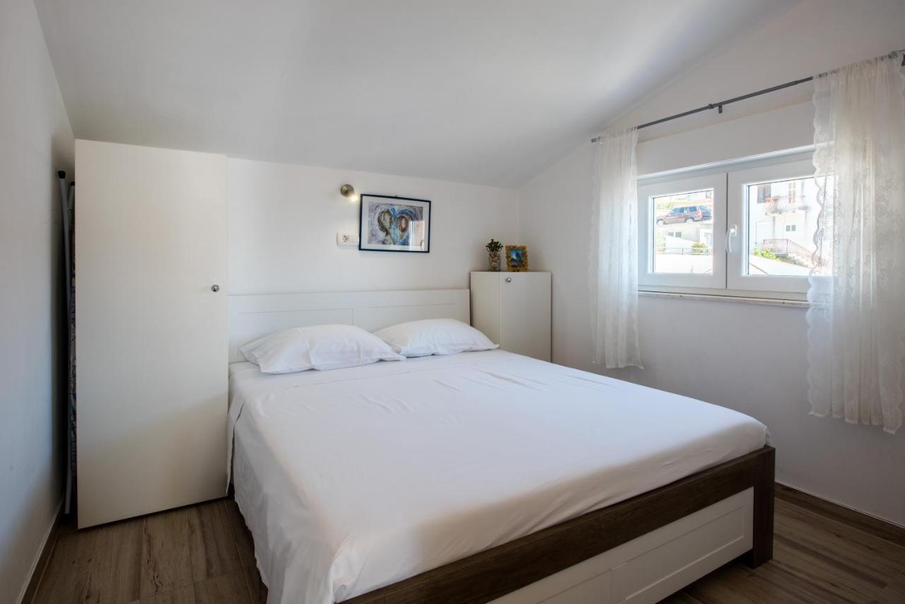 Apartments Amneris Τρογκίρ Εξωτερικό φωτογραφία