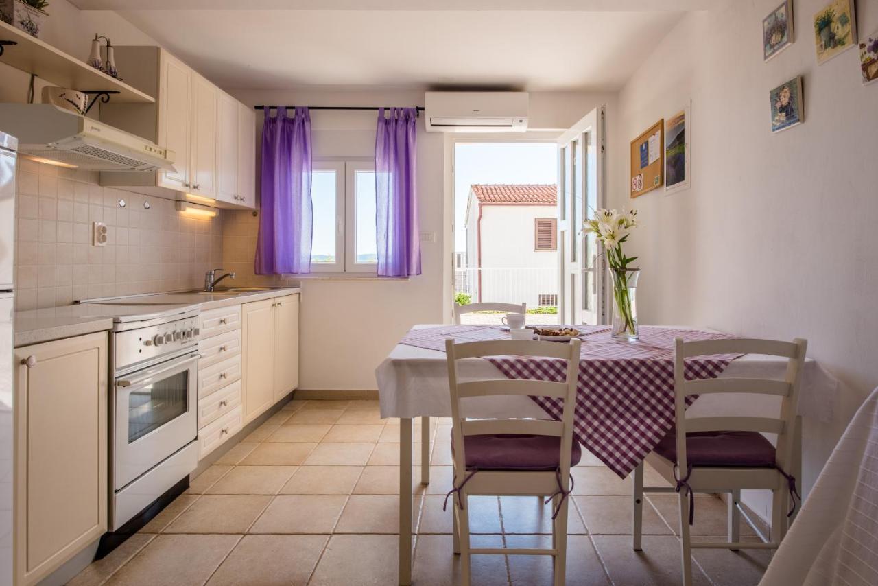 Apartments Amneris Τρογκίρ Εξωτερικό φωτογραφία